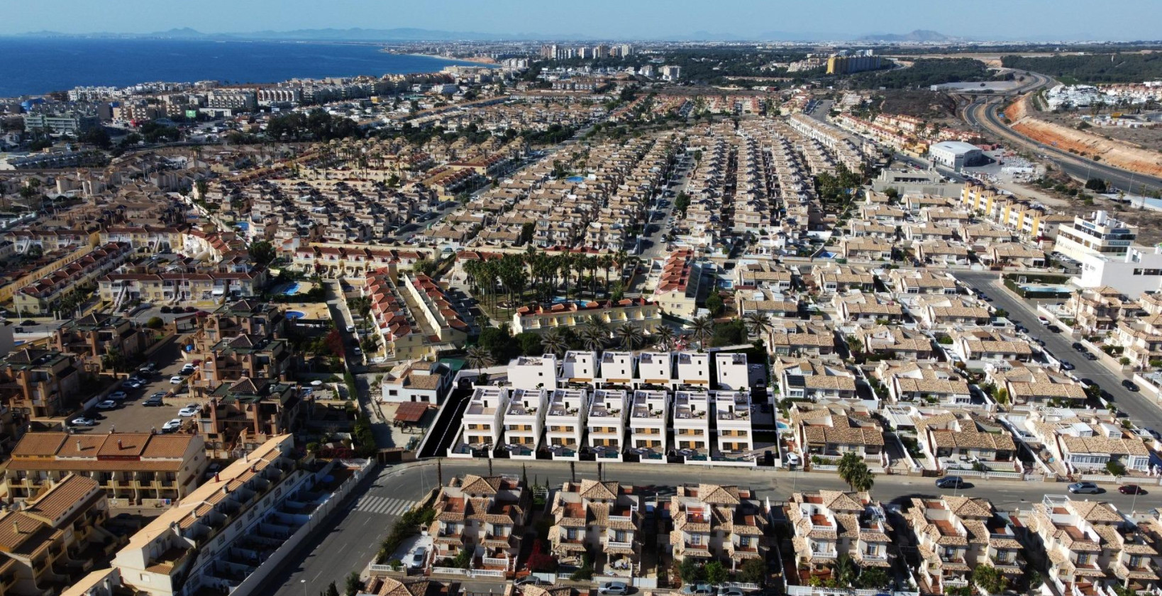 Nueva construcción  - Chalet - Orihuela Costa - La Zenia