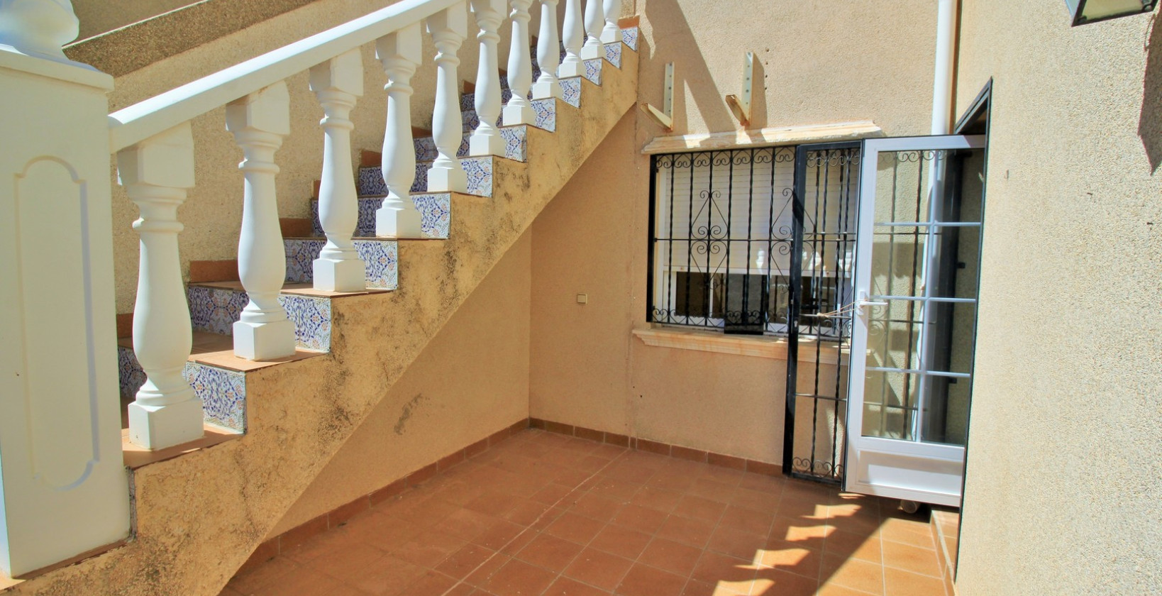 Resale - Townhouse - Villamartin