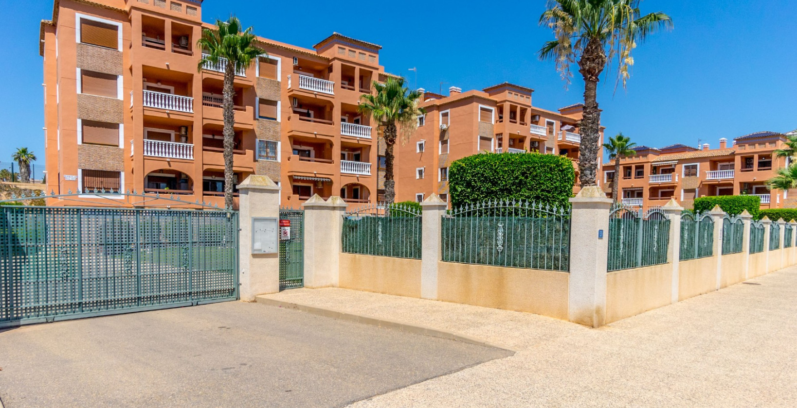 Återförsäljning - Lägenhet / lägenhet - Orihuela Costa - Villamartín