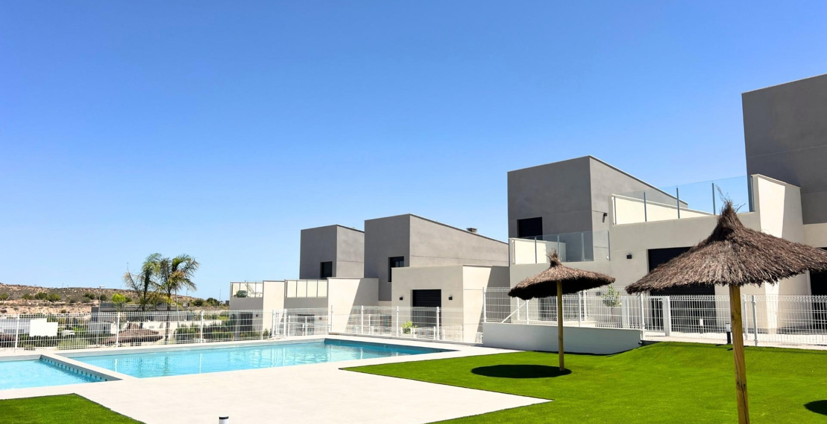 Nueva construcción  - Chalet - BAOS Y MENDIGO - Altaona Golf And Country Village