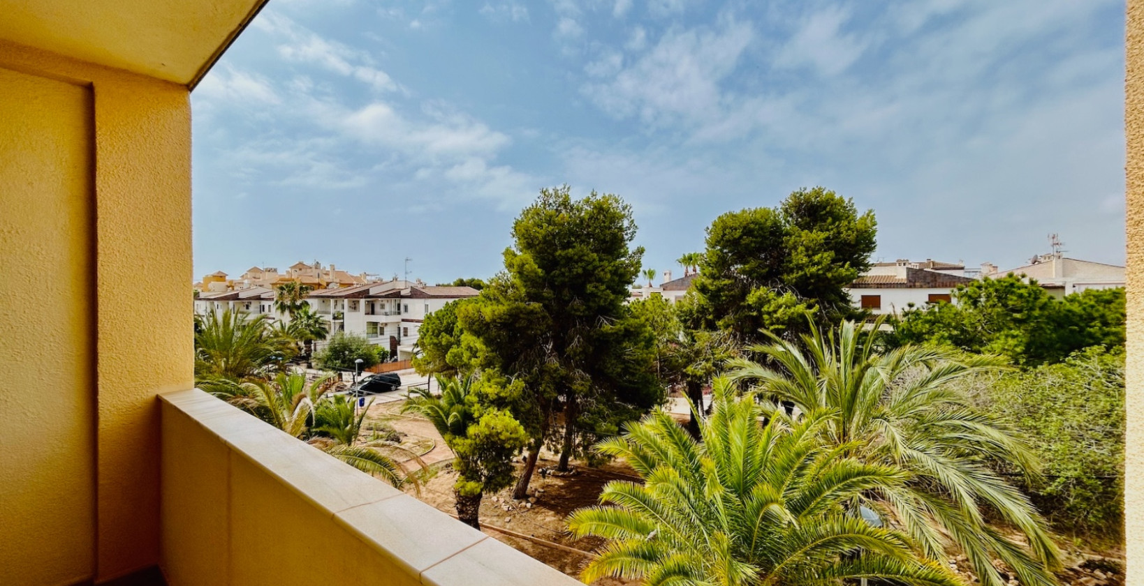 Resale - Apartment / flat - Torrevieja - Punta Prima