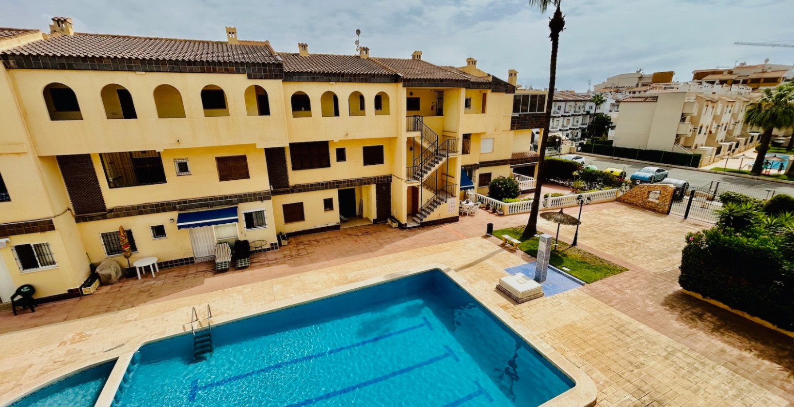 Resale - Apartment / flat - Torrevieja - Punta Prima