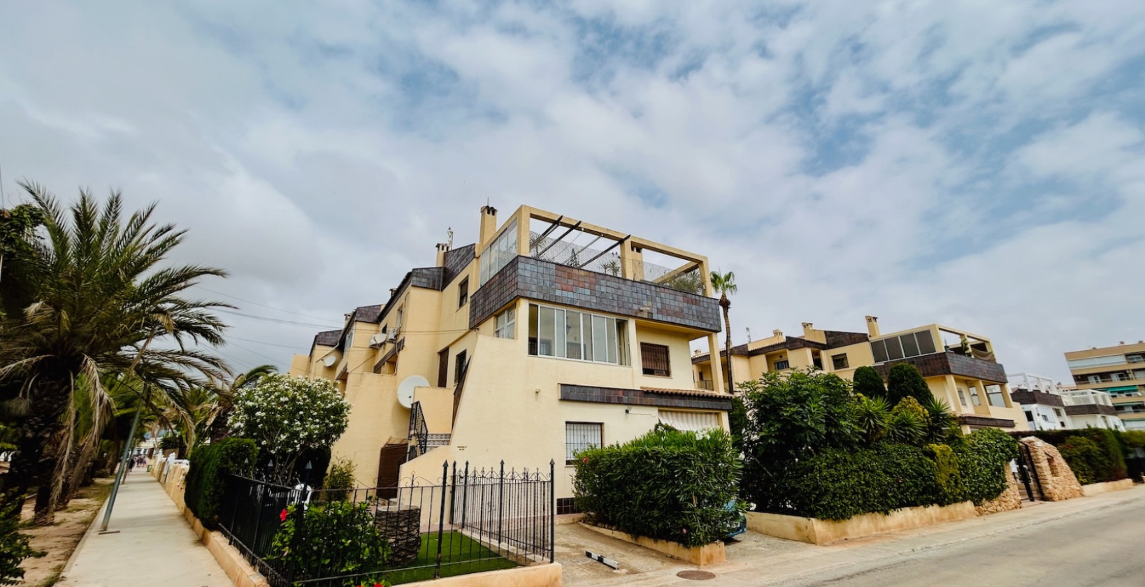 Resale - Apartment / flat - Torrevieja - Punta Prima