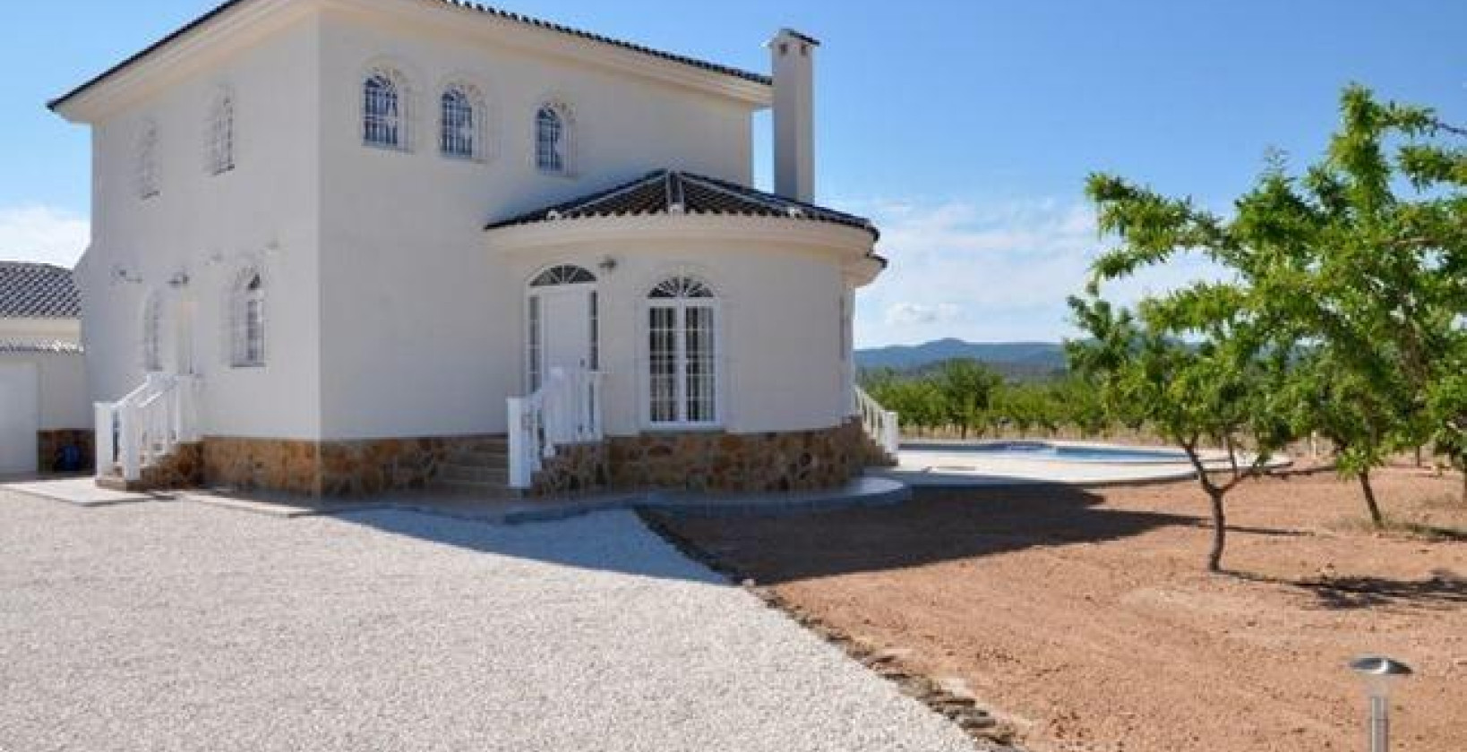 Nueva construcción  - Chalet - Pinoso - Campo