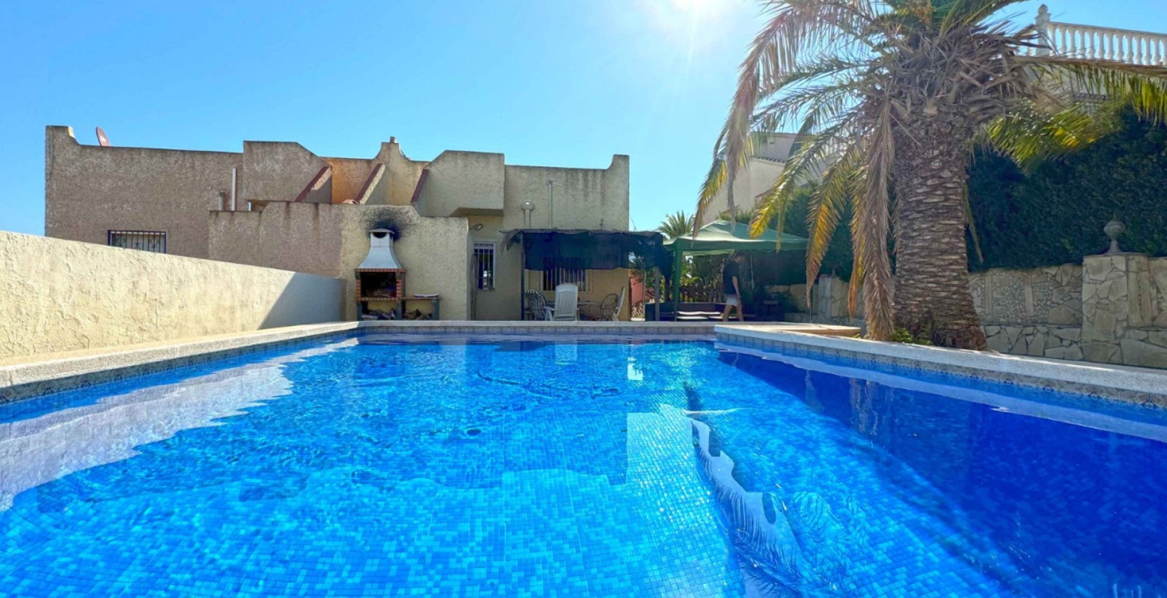 Återförsäljning - Semi Detached Villa - Torrevieja - Los Balcones - Los Altos del Edén