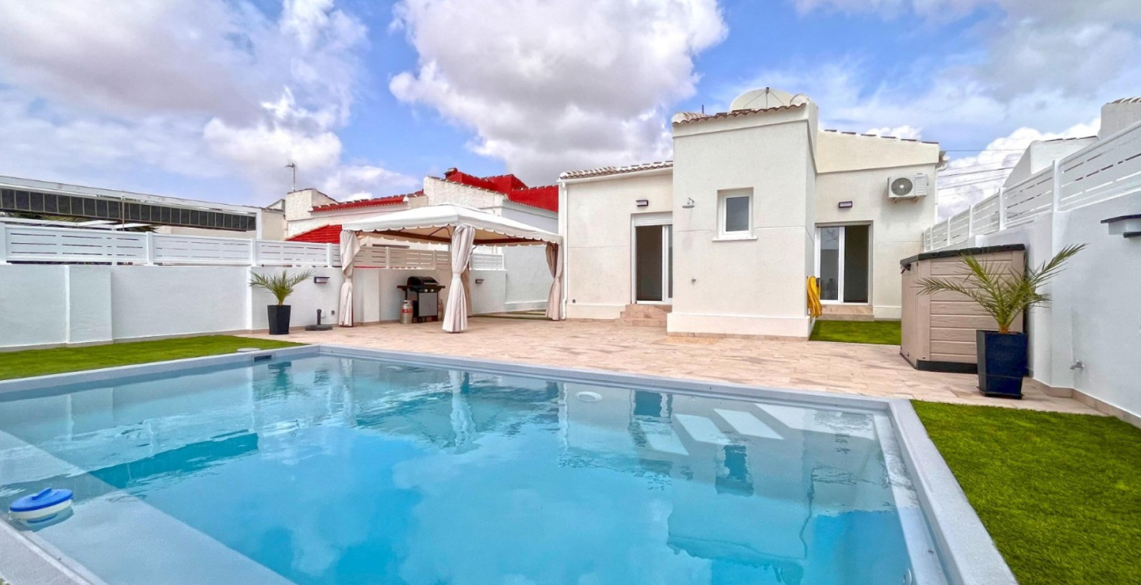 Återförsäljning - Villa - Torrevieja - San Luis