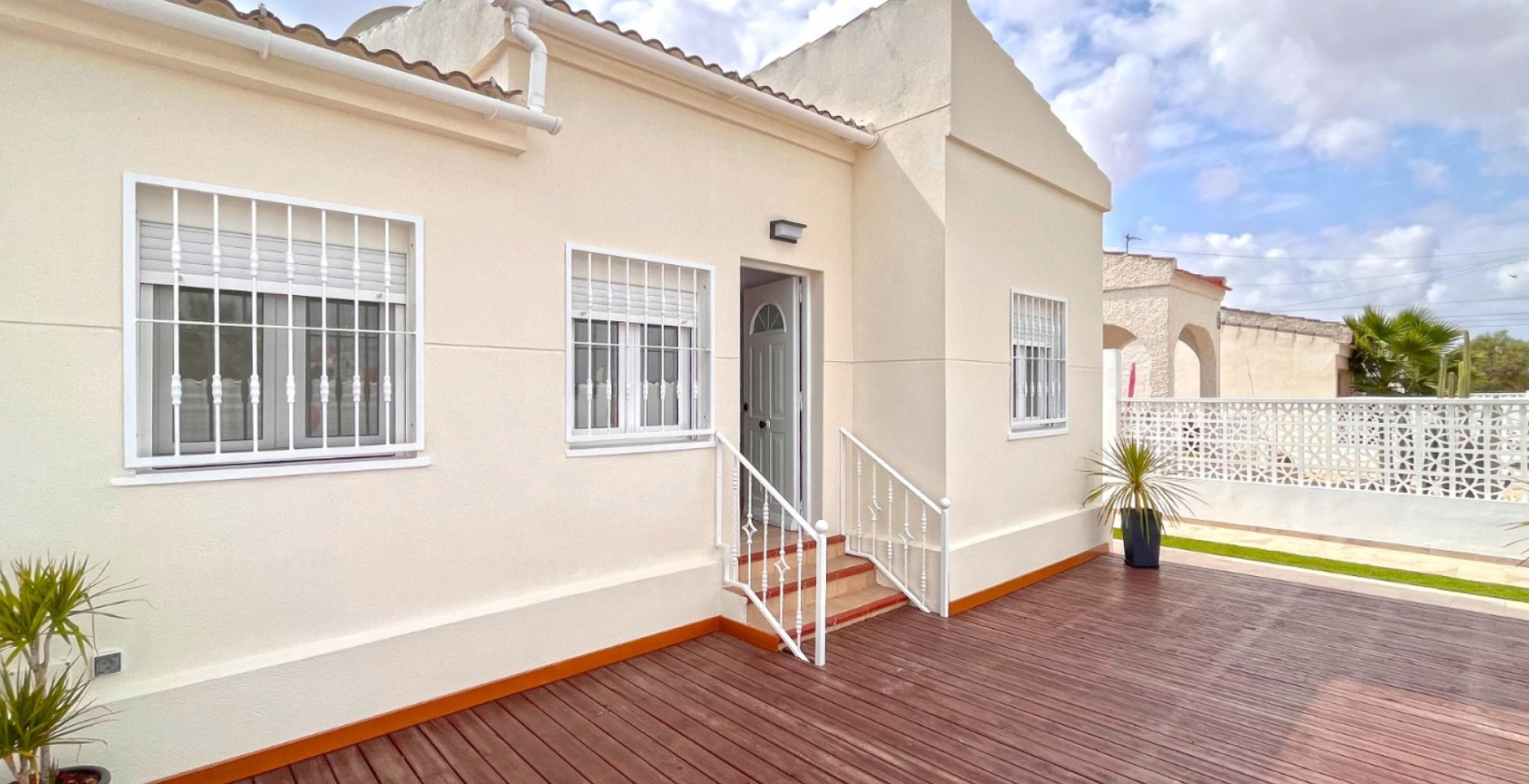 Återförsäljning - Villa - Torrevieja - San Luis