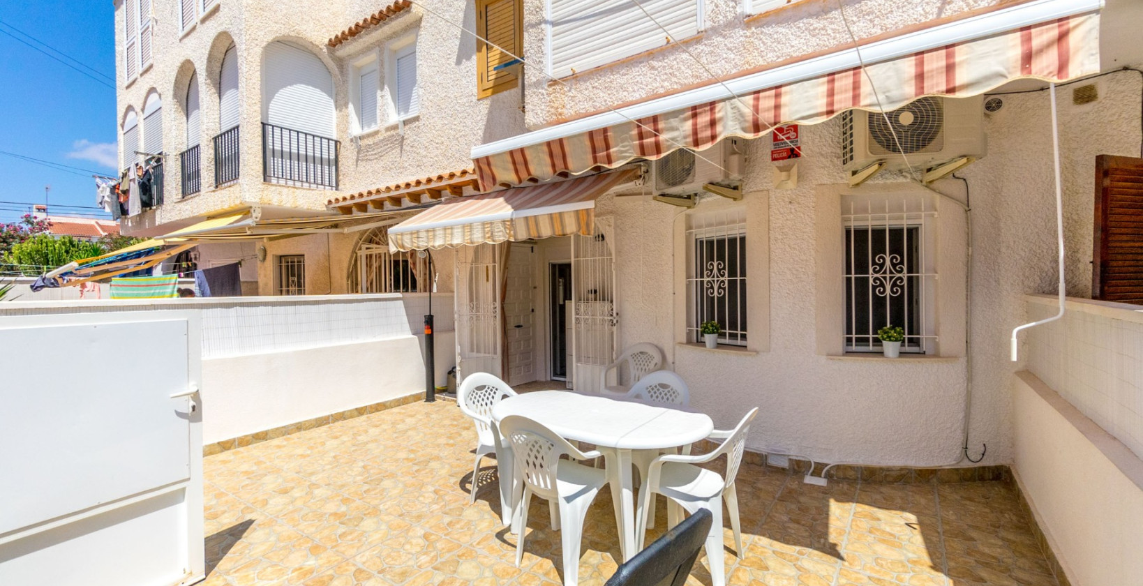 Resale - Apartment / flat - Torrevieja - Playa de los Locos