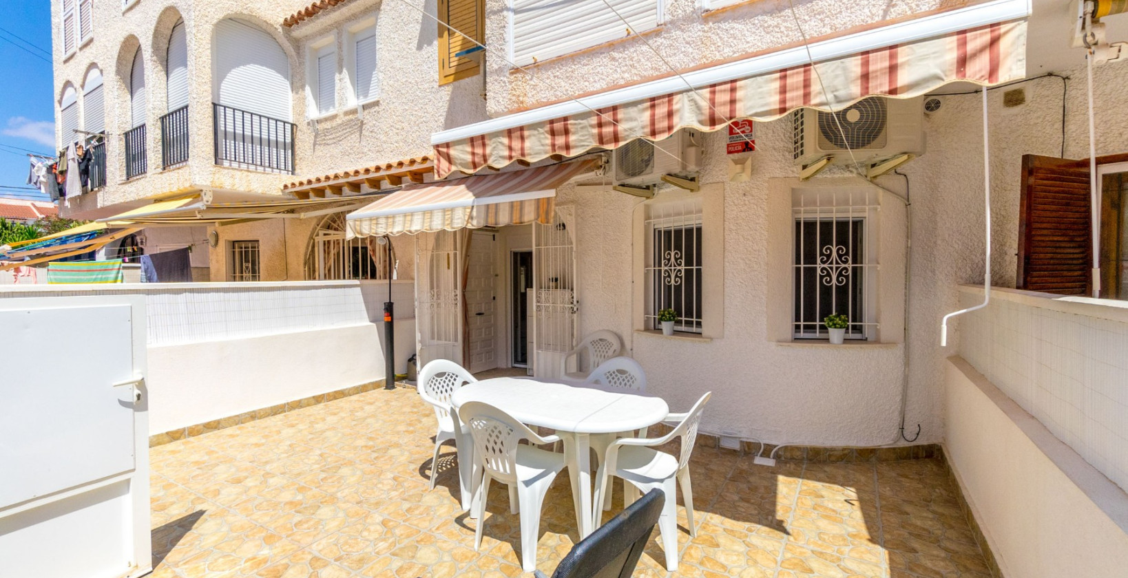 Resale - Apartment / flat - Torrevieja - Playa de los Locos