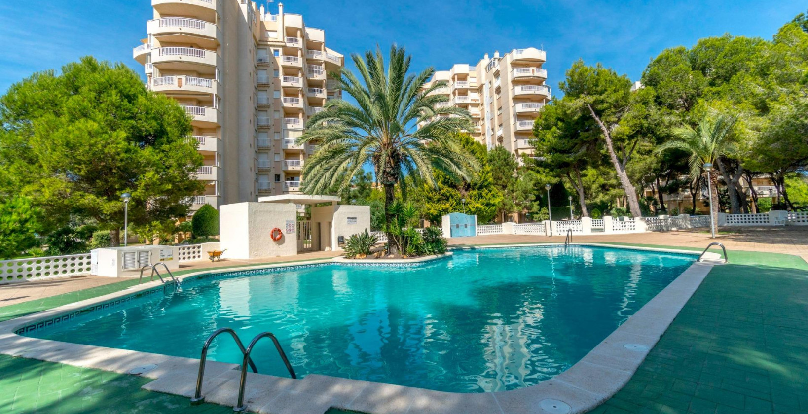 Resale - Apartment / flat - Orihuela Costa - Campoamor