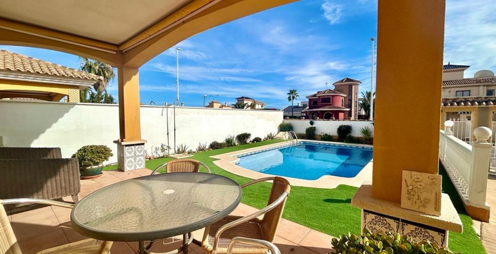 Återförsäljning - Villa - Orihuela Costa - Cabo Roig