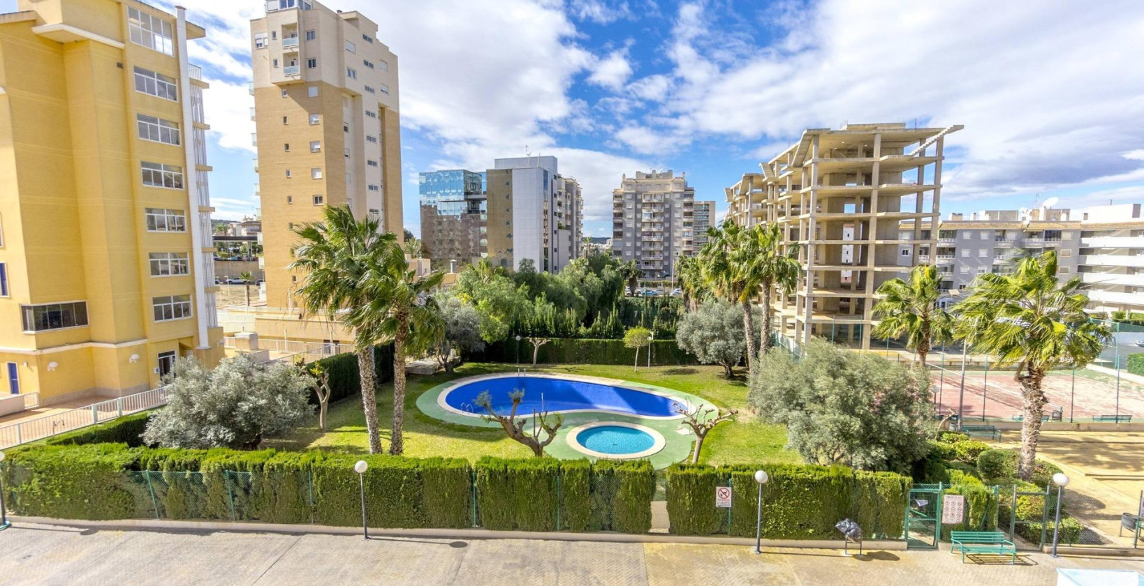 Resale - Apartment / flat - Guardamar del Segura - CENTRO