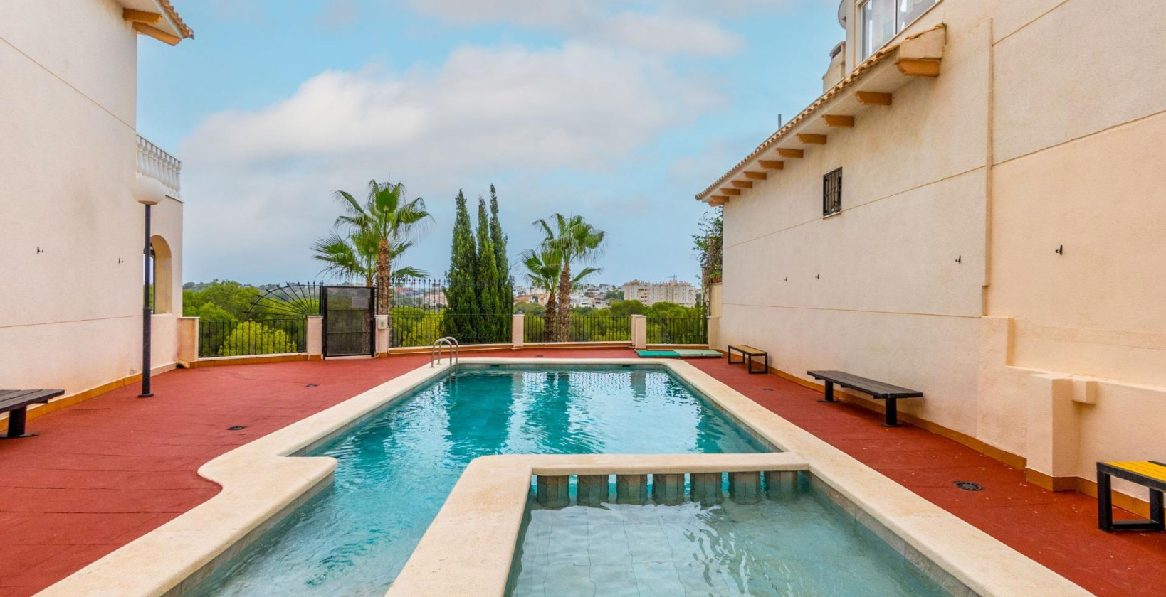 Resale - Apartment / flat - Orihuela Costa - Campoamor