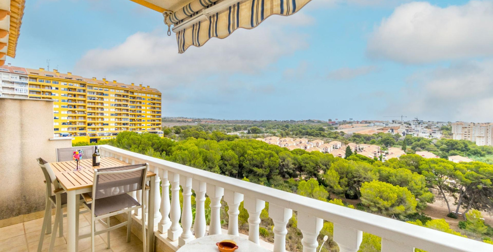 Resale - Apartment / flat - Orihuela Costa - Campoamor