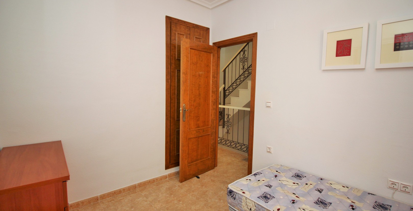 Resale - Townhouse - Villamartin