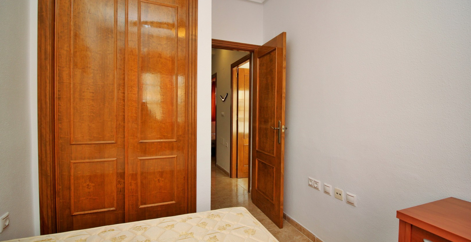 Resale - Townhouse - Villamartin