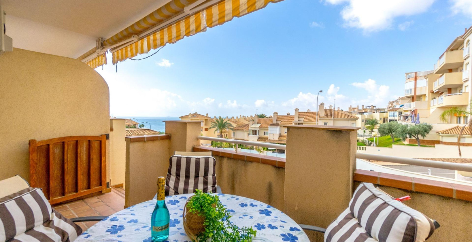 Resale - Apartment / flat - Orihuela Costa - Campoamor