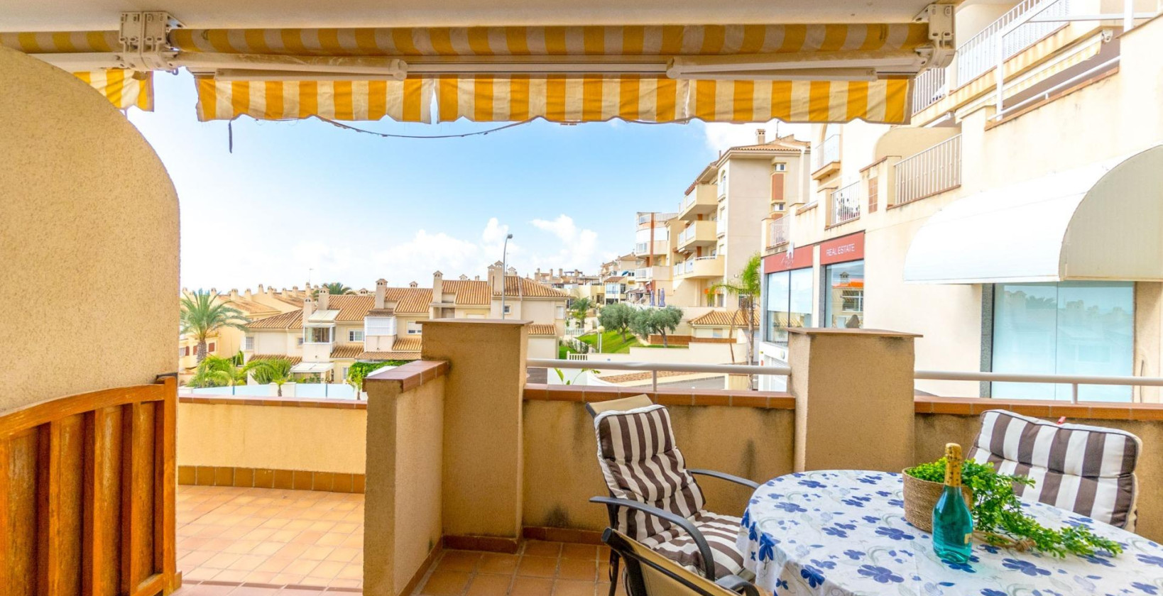 Resale - Apartment / flat - Orihuela Costa - Campoamor