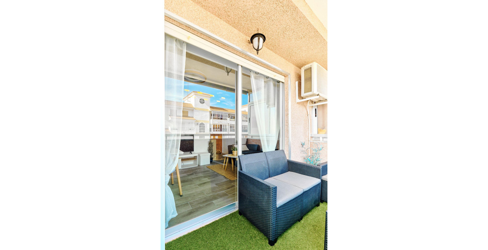 Resale - Apartment / flat - Torrevieja - La Mata