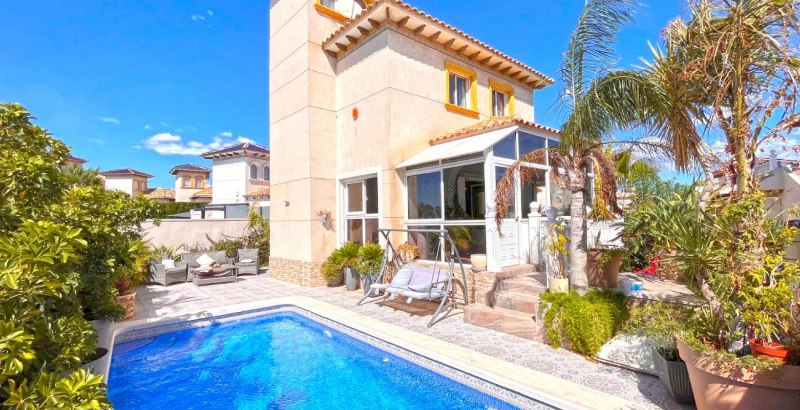 Återförsäljning - Villa - Orihuela Costa - La Zenia