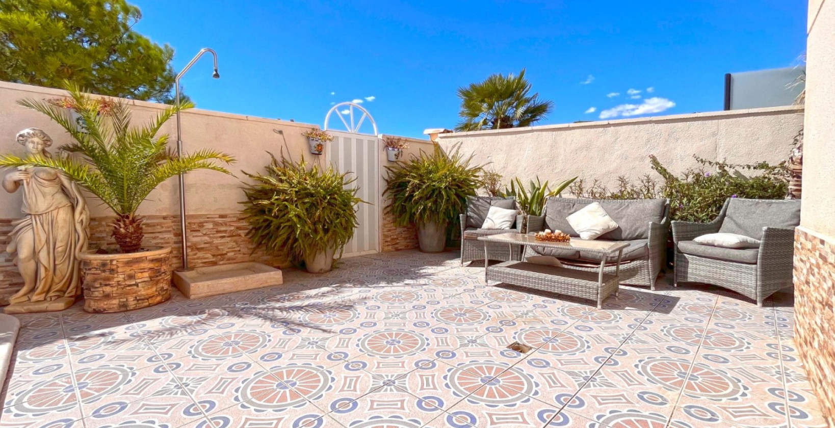 Resale - Villa - Orihuela Costa - La Zenia