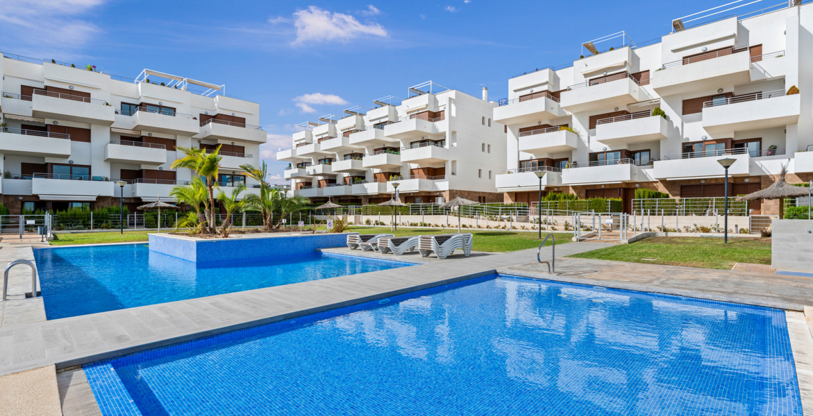 Resale - Apartment / flat - Cabo Roig