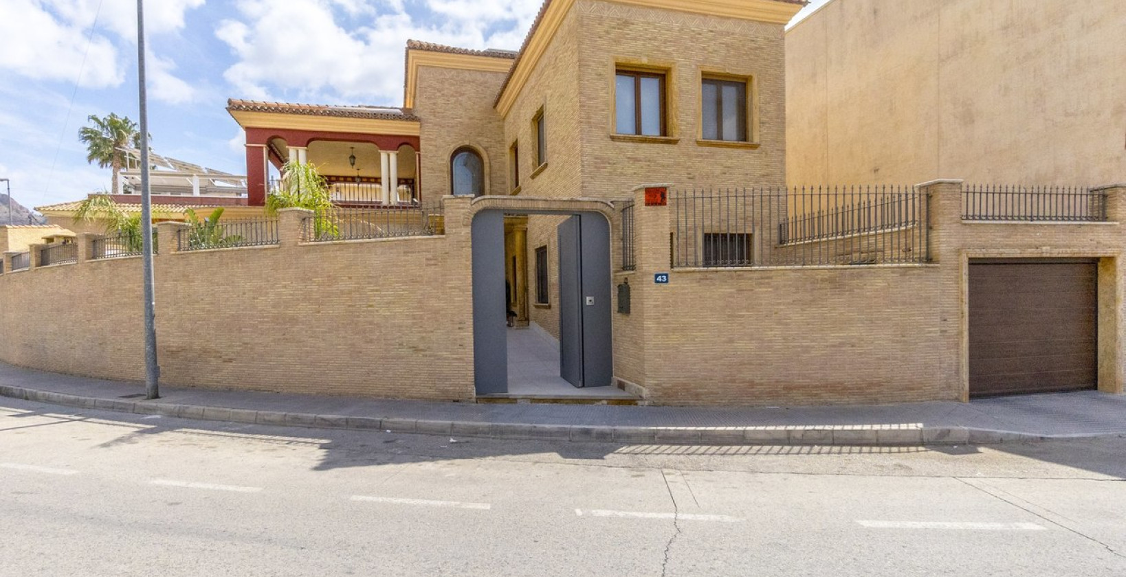 Resale - Villa - Orihuela