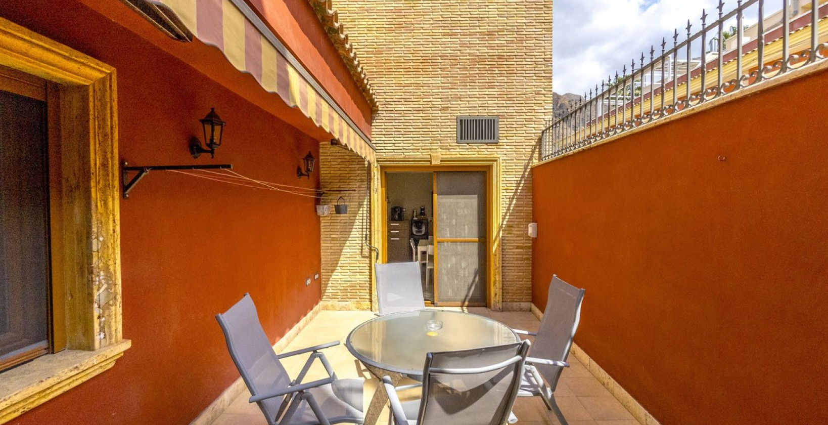 Resale - Villa - Orihuela