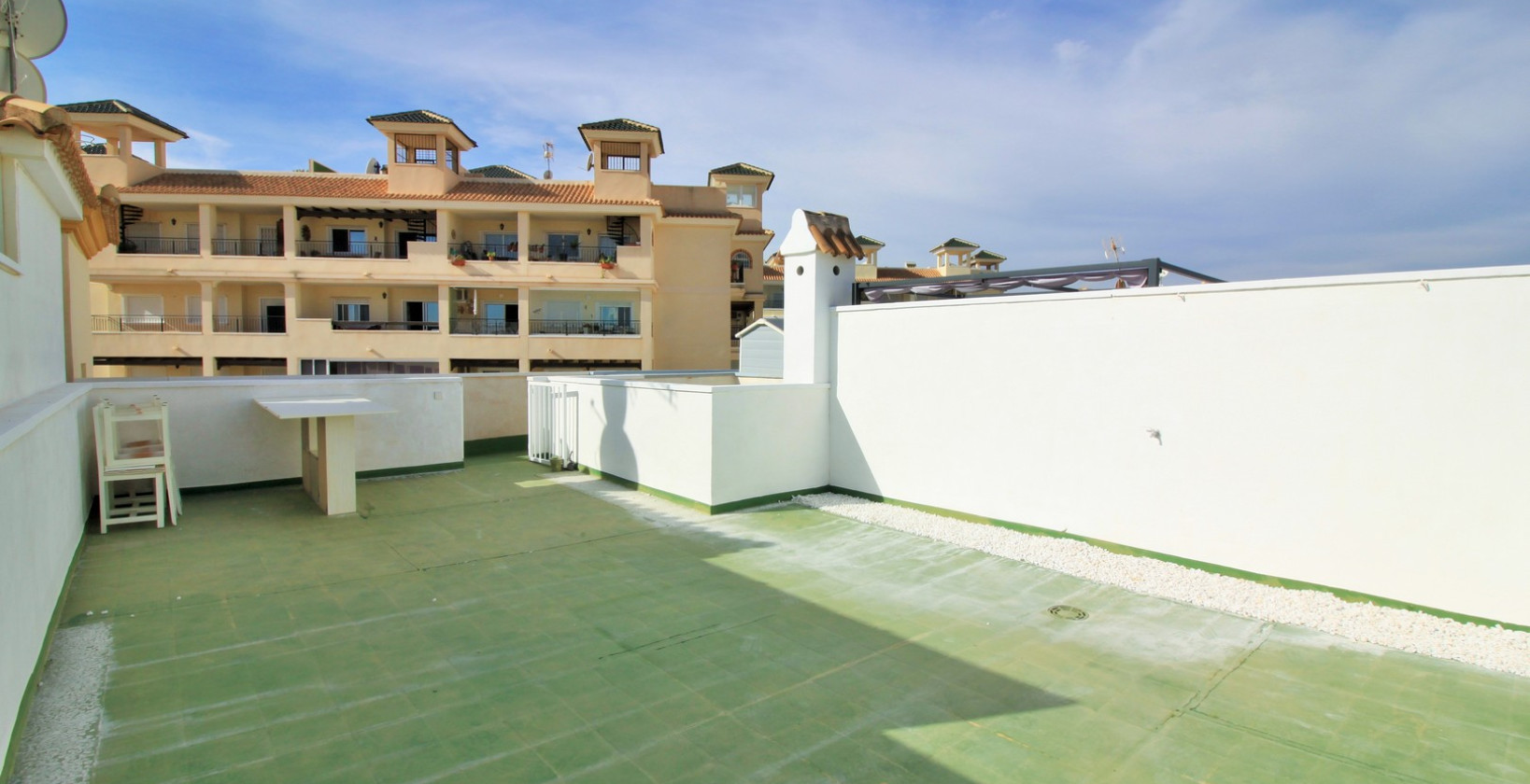 Resale - Apartment / flat - Villamartin