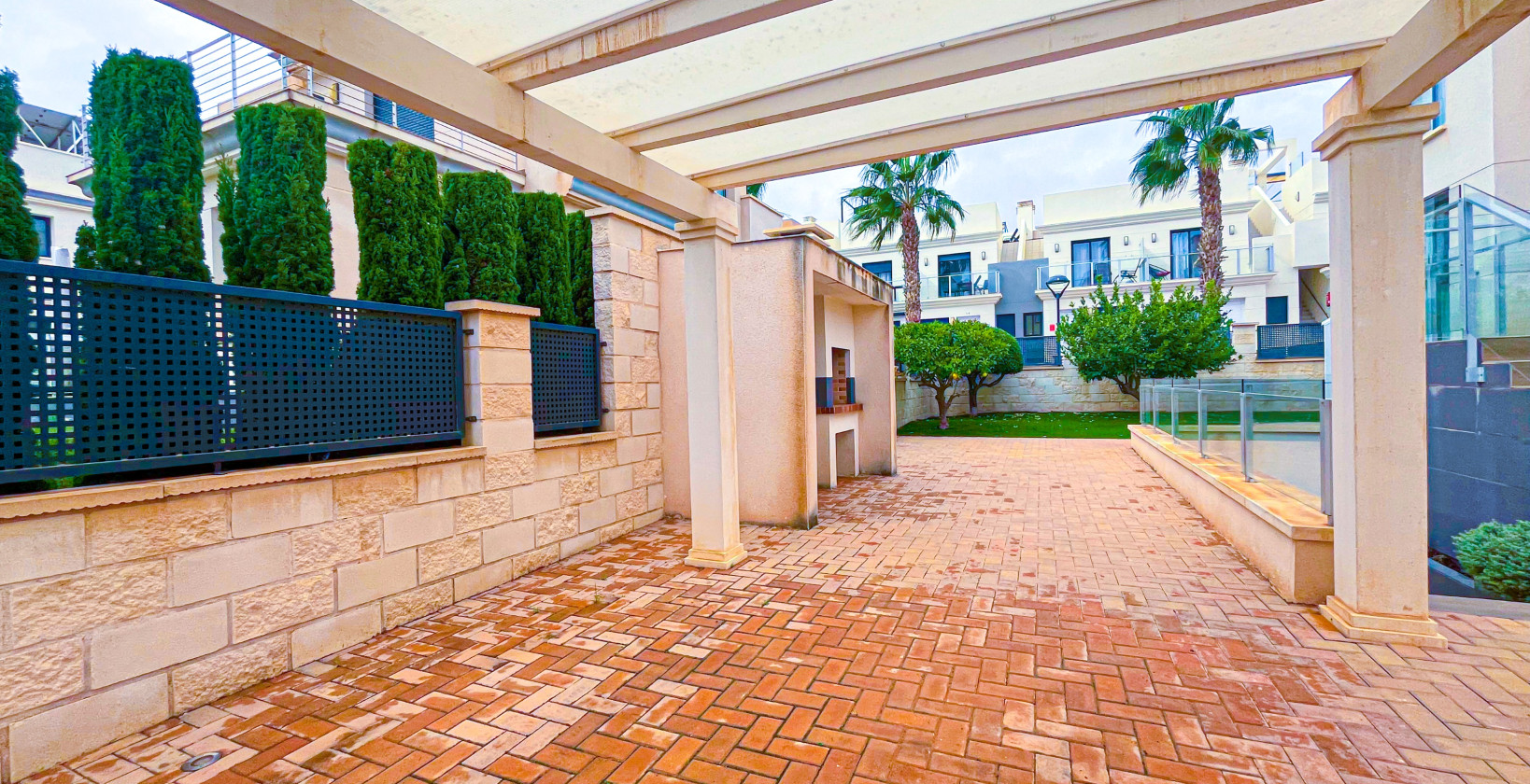 Resale - Villa - Orihuela Costa