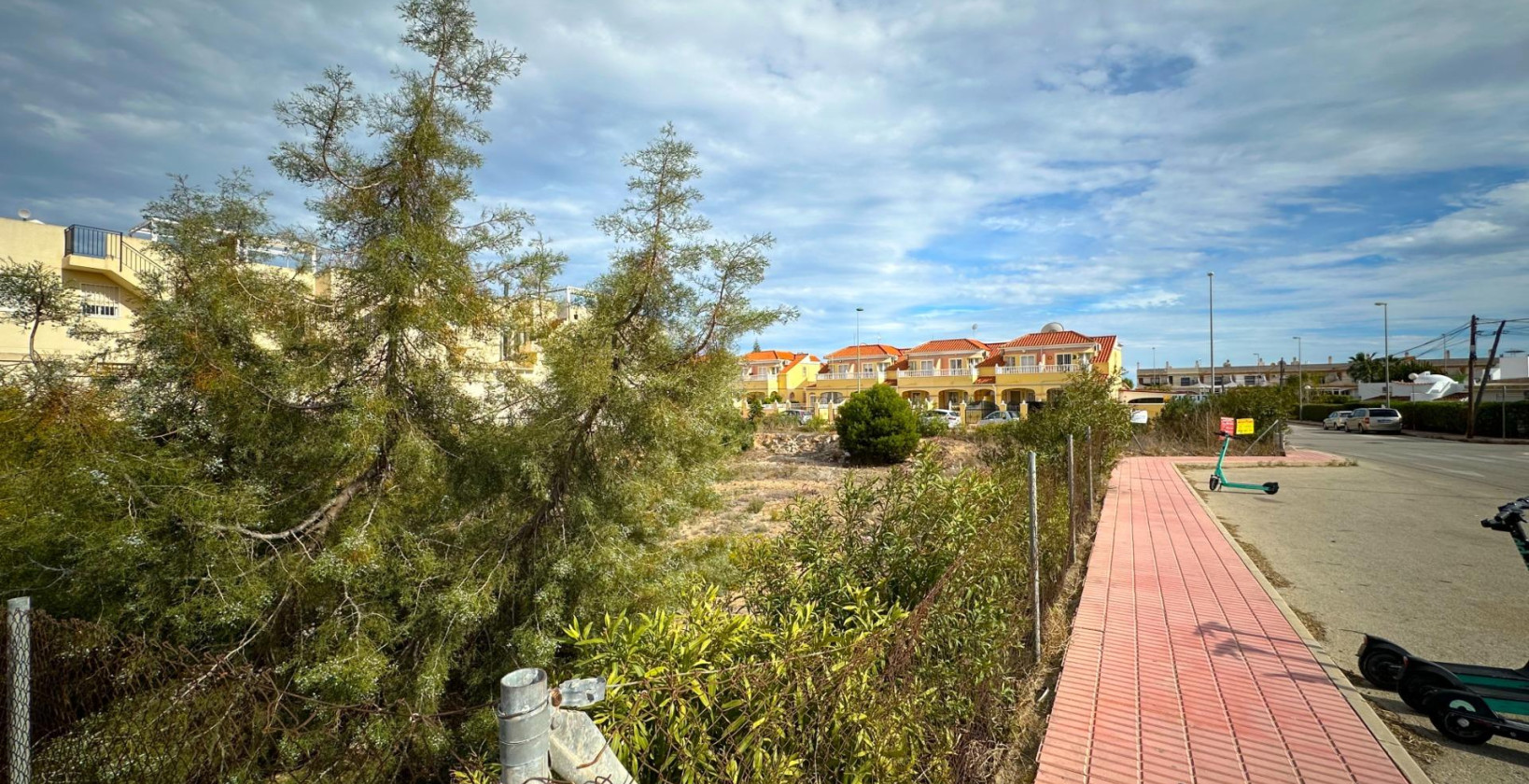 Resale - Urban building plot - Orihuela Costa - Playa Flamenca