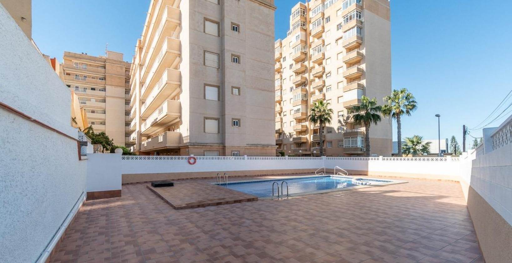 Resale - Apartment / flat - Torrevieja - Nueva Torrevieja