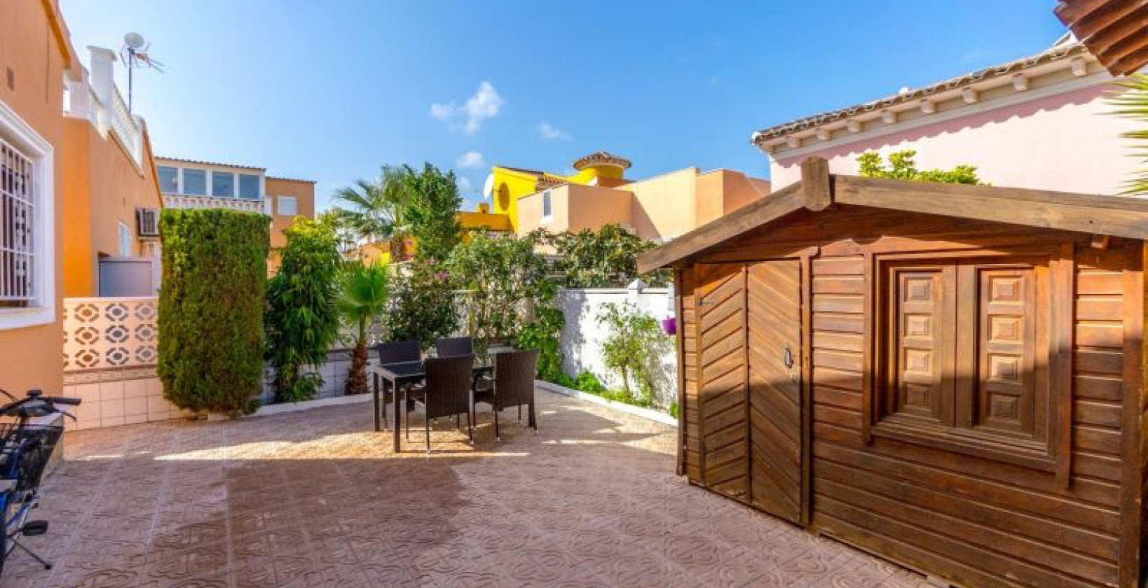 Resale - Villa - Orihuela Costa - Playa Flamenca