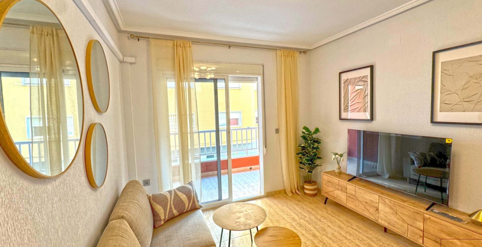 Resale - Apartment / flat - Torrevieja - Playa del Cura