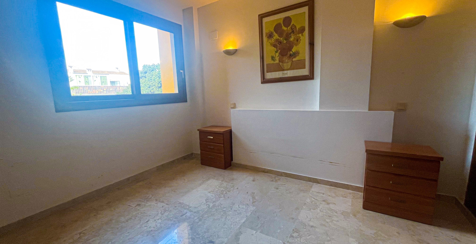 Resale - Apartment / flat - Torrevieja - Punta Prima