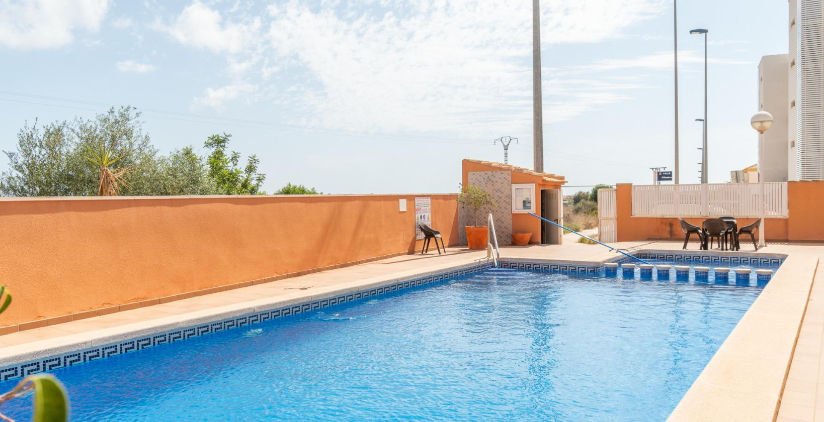 Resale - Bungalow - Orihuela Costa - Los Dolses