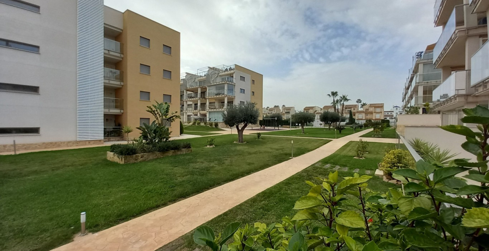 Återförsäljning - Garden Apartment - Orihuela Costa