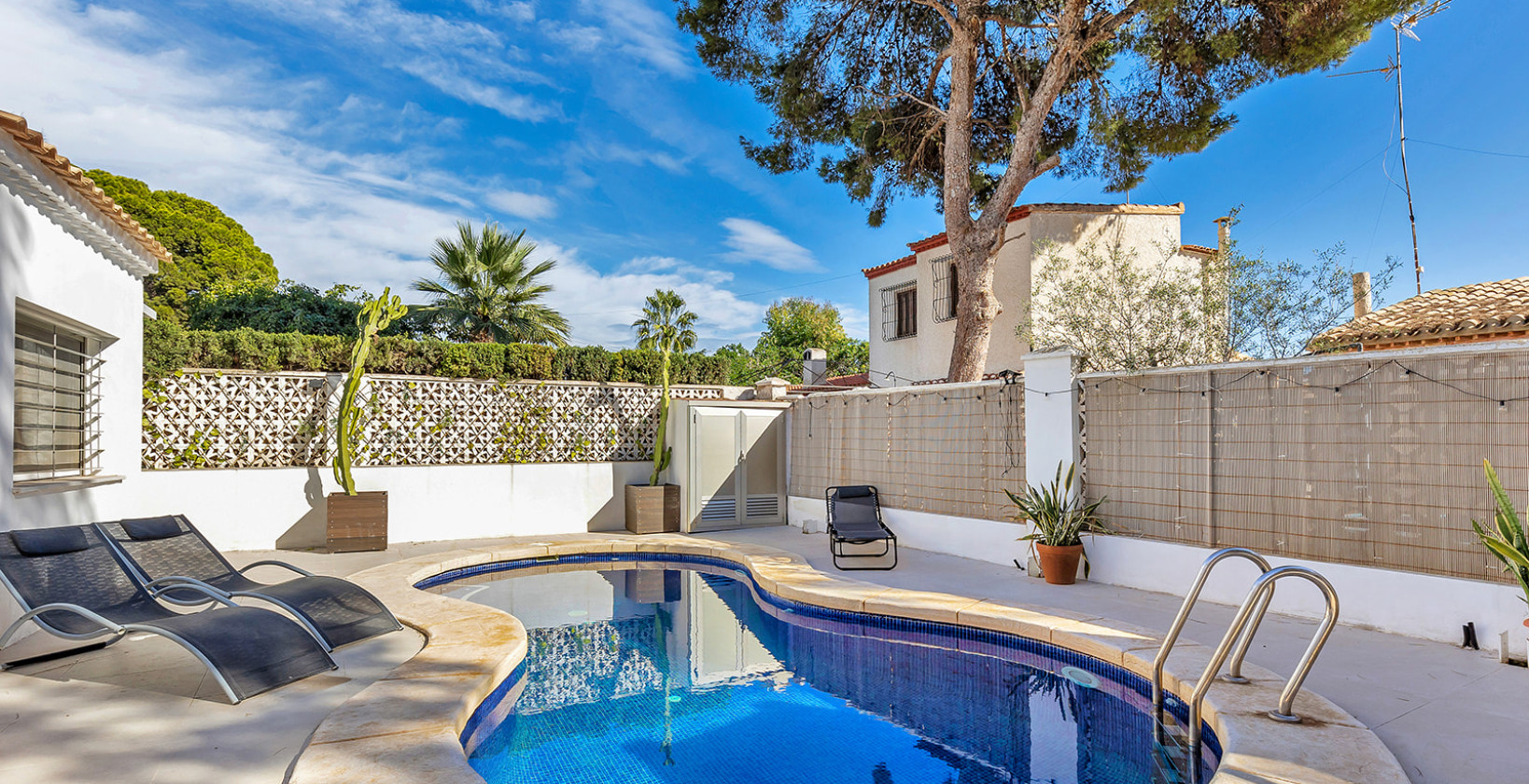 Resale - Villa - Orihuela Costa