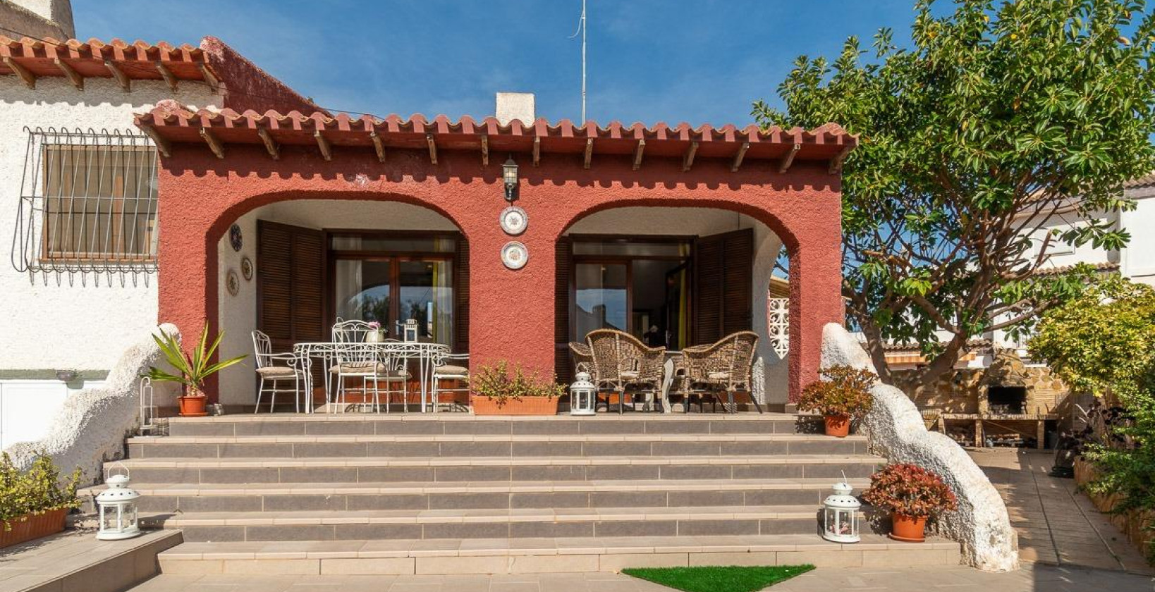 Återförsäljning - Villa - Orihuela Costa - Punta Prima