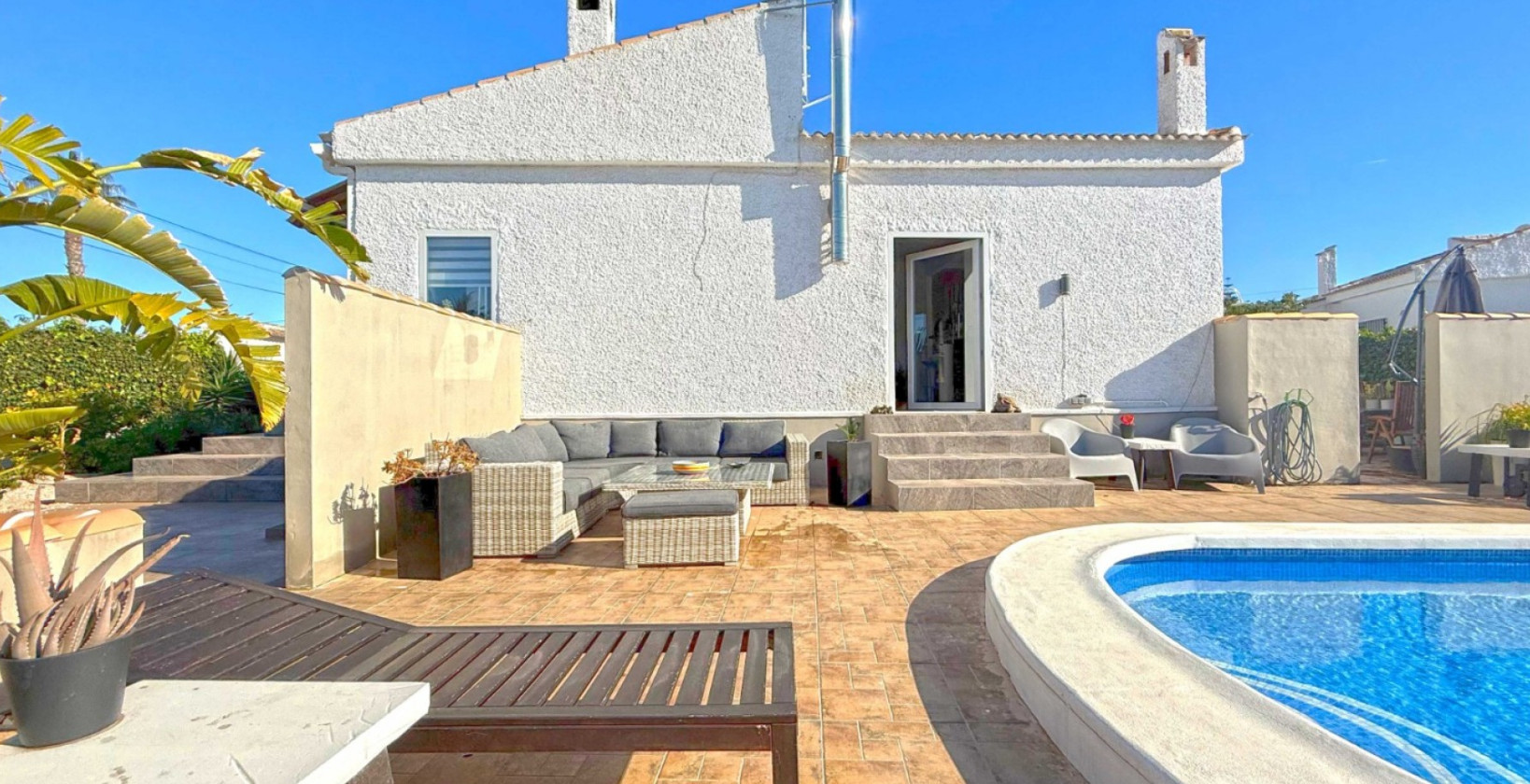 Återförsäljning - Villa - Torrevieja - La Siesta - El Salado -  Torreta