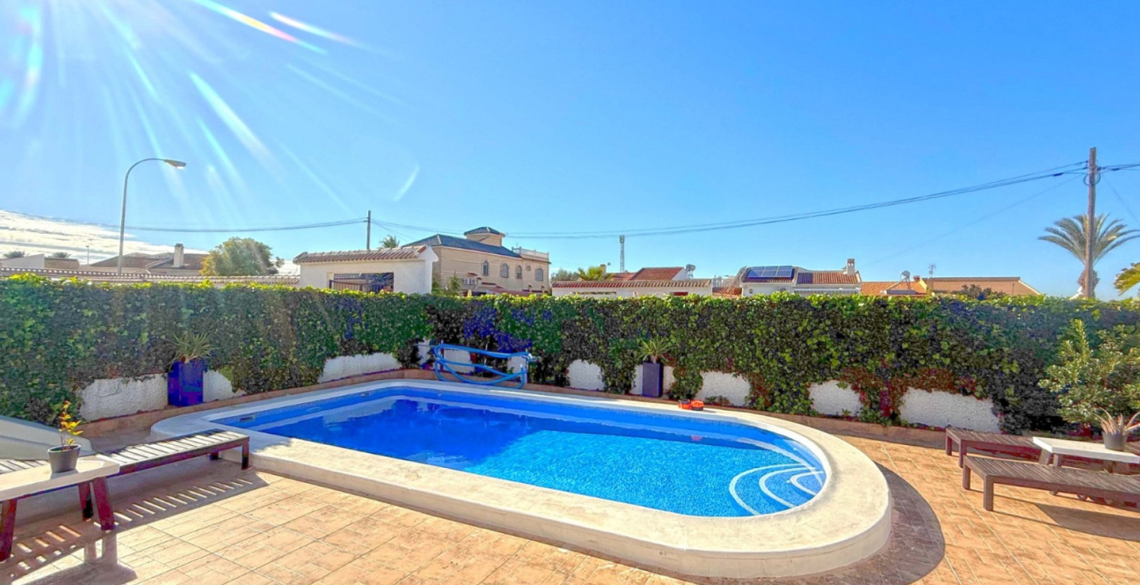 Återförsäljning - Villa - Torrevieja - La Siesta - El Salado -  Torreta