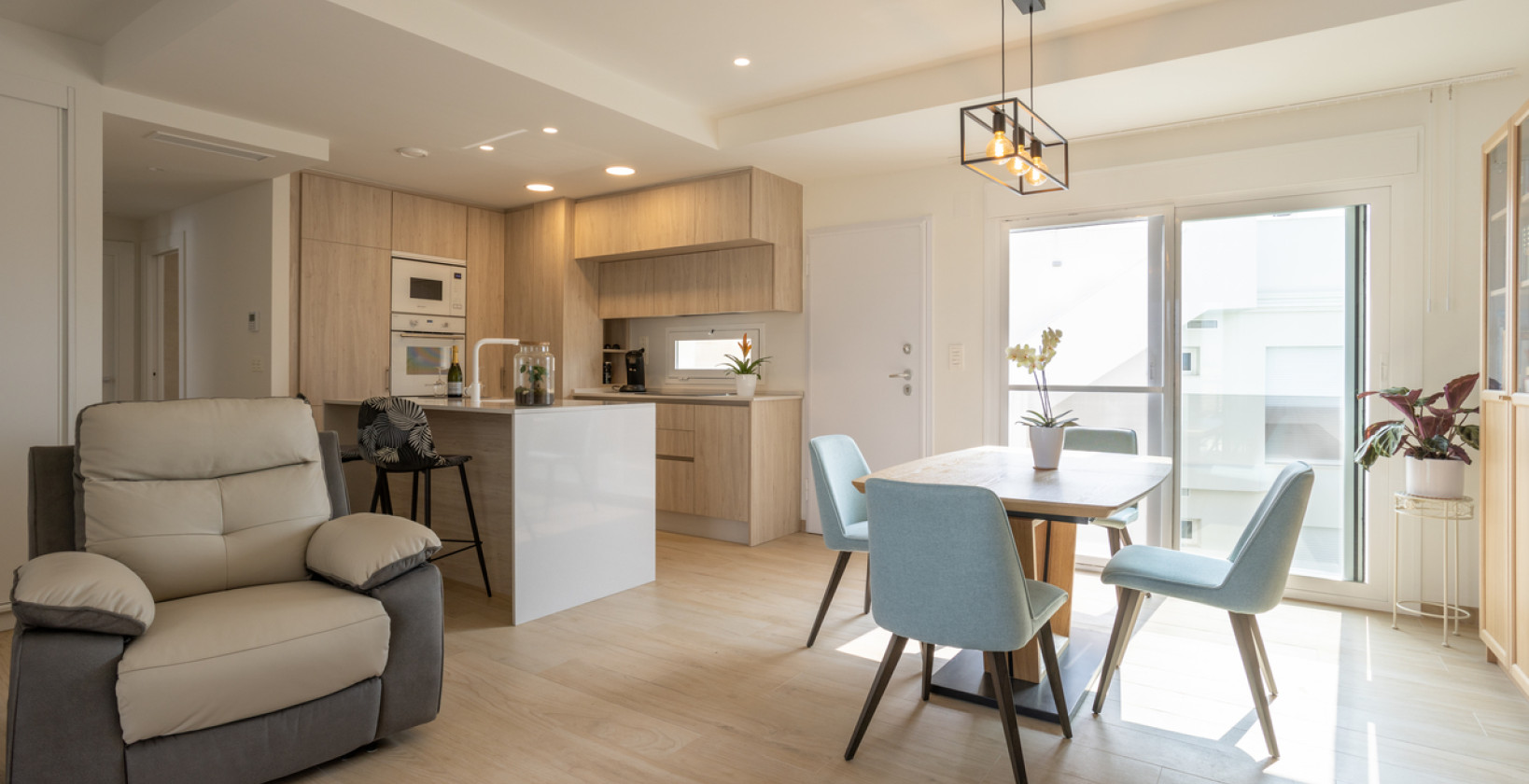 Återförsäljning - Lägenhet / lägenhet - Villamartín - Villamartin