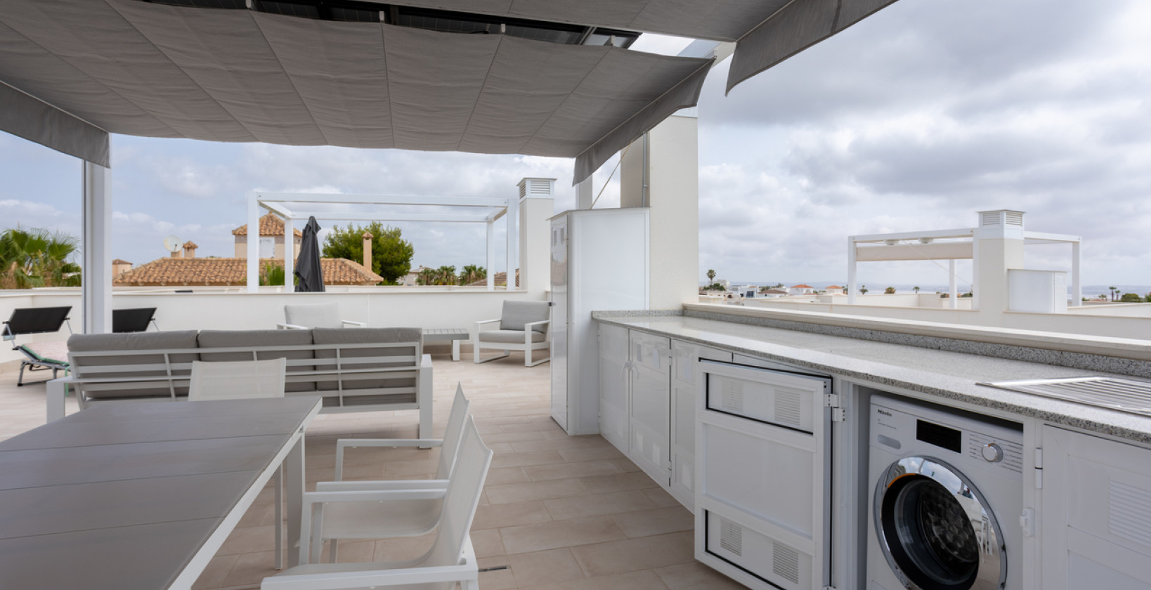 Återförsäljning - Lägenhet / lägenhet - Villamartín - Villamartin