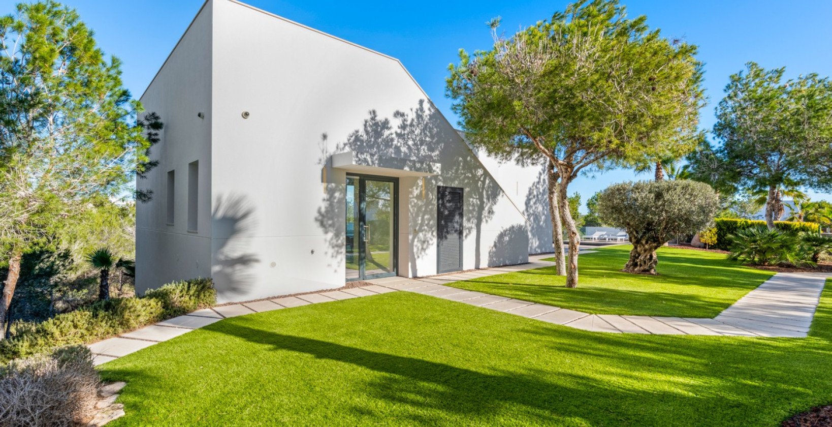 Resale - Villa - Las Colinas Golf Resort - Las Colinas golf