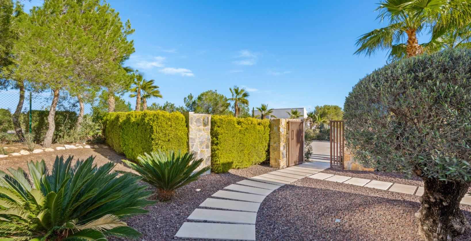 Resale - Villa - Las Colinas Golf Resort - Las Colinas golf