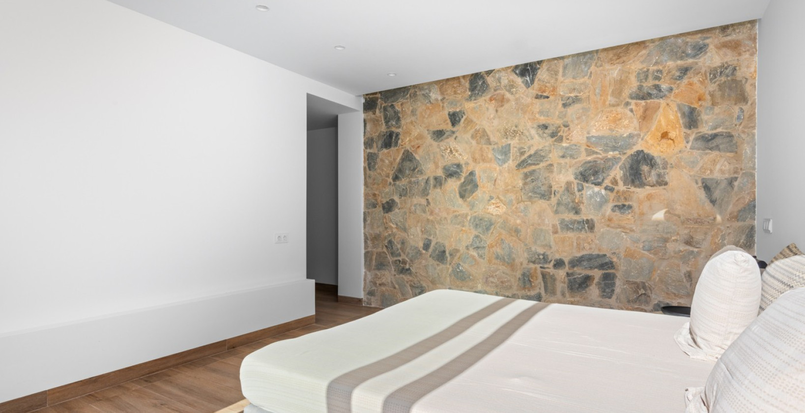 Resale - Villa - Las Colinas Golf Resort - Las Colinas golf