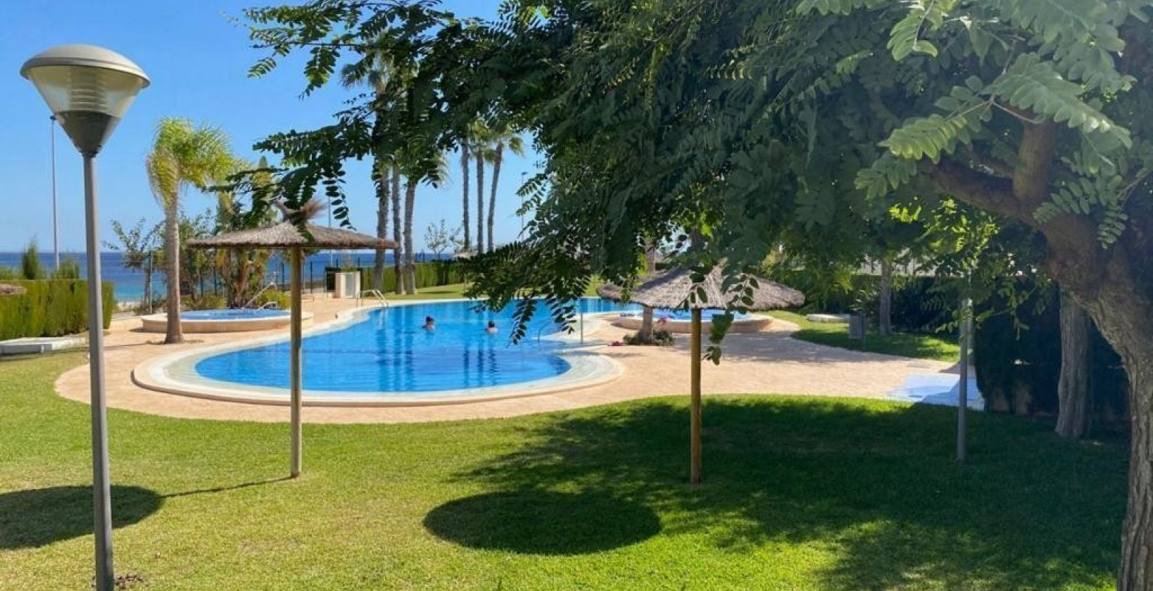 Återförsäljning - Lägenhet / lägenhet - Mil Palmeras