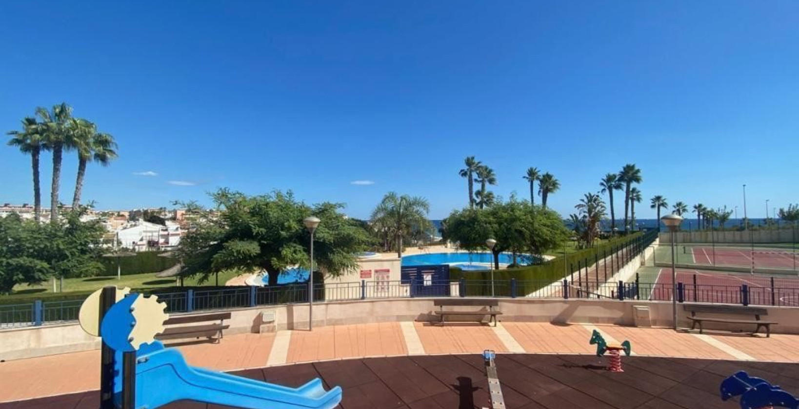 Återförsäljning - Lägenhet / lägenhet - Mil Palmeras