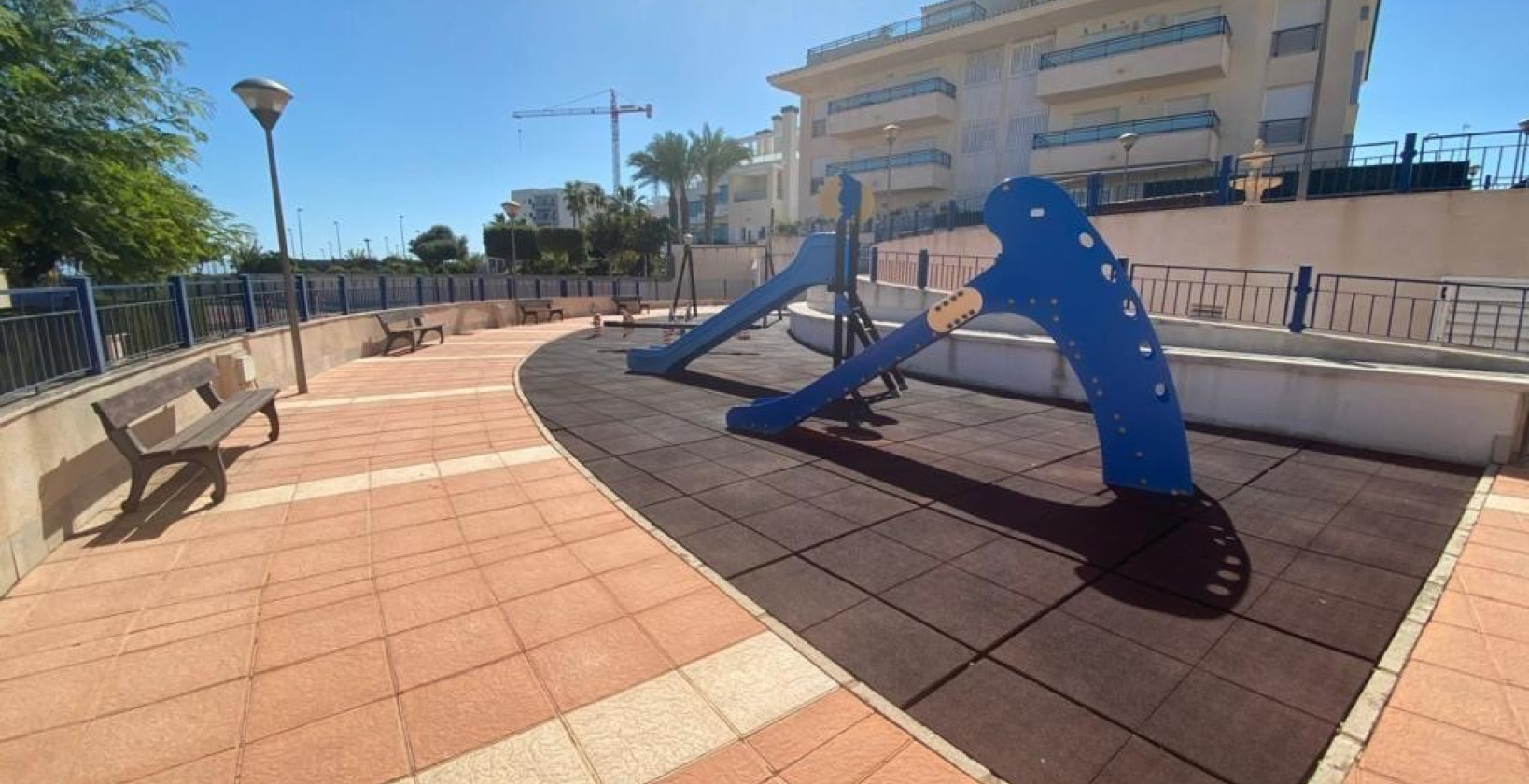 Återförsäljning - Lägenhet / lägenhet - Mil Palmeras