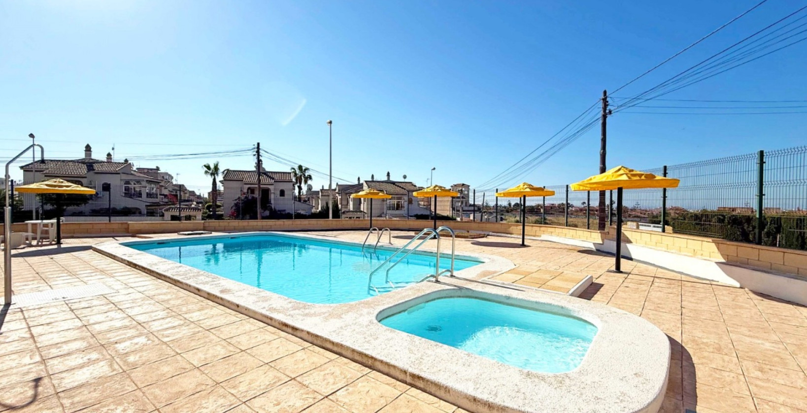 Reventa - Apartamento / piso - Torrevieja - Torrelamata - La Mata